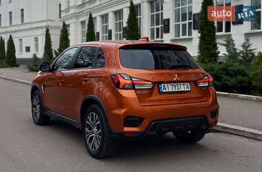 Внедорожник / Кроссовер Mitsubishi Outlander Sport 2022 в 