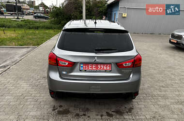 Внедорожник / Кроссовер Mitsubishi Outlander Sport 2015 в 