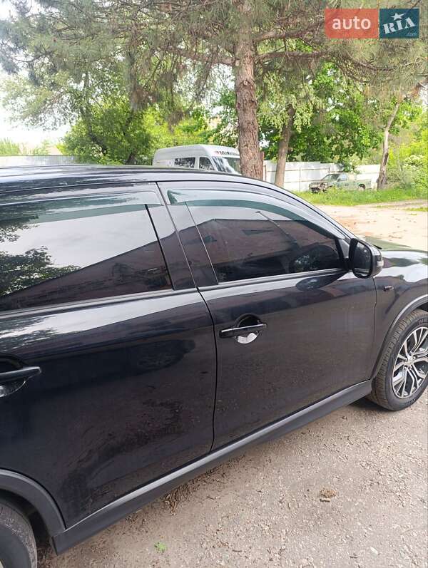 Внедорожник / Кроссовер Mitsubishi Outlander Sport 2019 в Полтаве фото 7 Внедорожник / Кроссовер Mitsubishi Outlander Sport 2019 в Полтаве