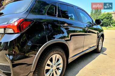 Внедорожник / Кроссовер Mitsubishi Outlander Sport 2021 в 
