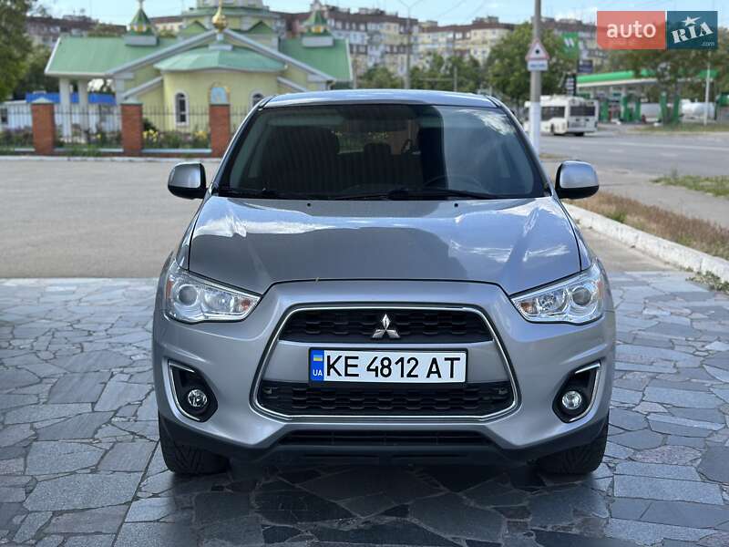 Внедорожник / Кроссовер Mitsubishi Outlander Sport 2015 в Днепре