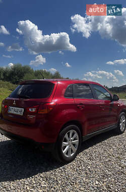 Внедорожник / Кроссовер Mitsubishi Outlander Sport 2015 в 