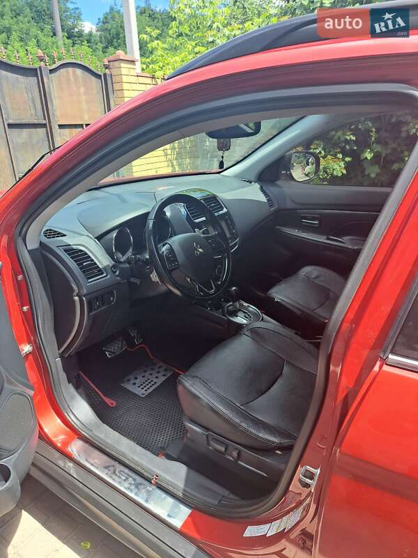 Внедорожник / Кроссовер Mitsubishi Outlander Sport 2016 в Знаменке фото 7 Внедорожник / Кроссовер Mitsubishi Outlander Sport 2016 в Знаменке