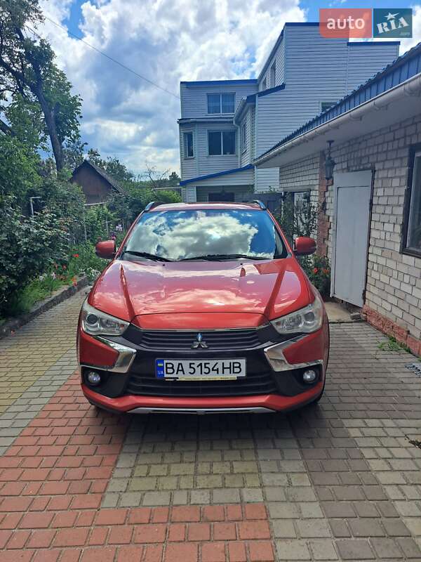 Внедорожник / Кроссовер Mitsubishi Outlander Sport 2016 в Знаменке фото 15 Внедорожник / Кроссовер Mitsubishi Outlander Sport 2016 в Знаменке