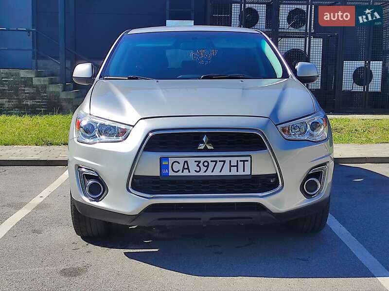 Позашляховик / Кросовер Mitsubishi Outlander Sport 2014 в Чернігові