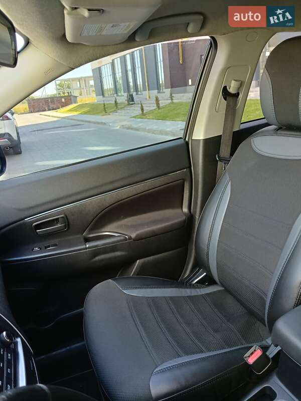 Внедорожник / Кроссовер Mitsubishi Outlander Sport 2013 в Львове фото 11 Внедорожник / Кроссовер Mitsubishi Outlander Sport 2013 в Львове
