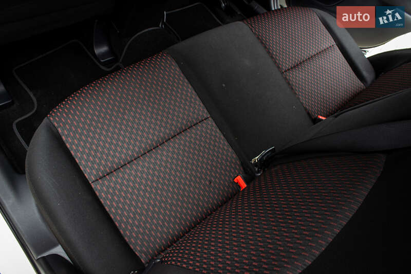 Внедорожник / Кроссовер Mitsubishi Outlander Sport 2018 в Львове