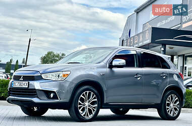 Позашляховик / Кросовер Mitsubishi Outlander Sport 2018 в Кам'янець-Подільському