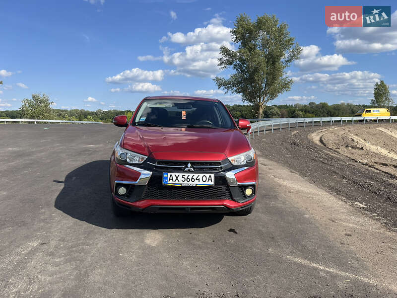Внедорожник / Кроссовер Mitsubishi Outlander Sport 2018 в Балаклее
