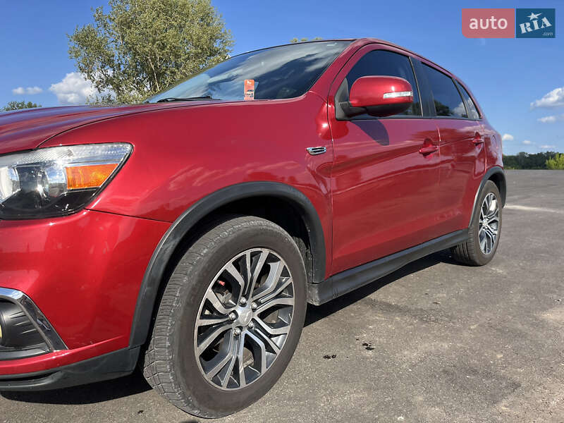 Внедорожник / Кроссовер Mitsubishi Outlander Sport 2018 в Балаклее