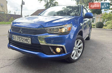 Позашляховик / Кросовер Mitsubishi Outlander Sport 2015 в Києві