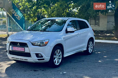 Позашляховик / Кросовер Mitsubishi Outlander Sport 2012 в Полтаві
