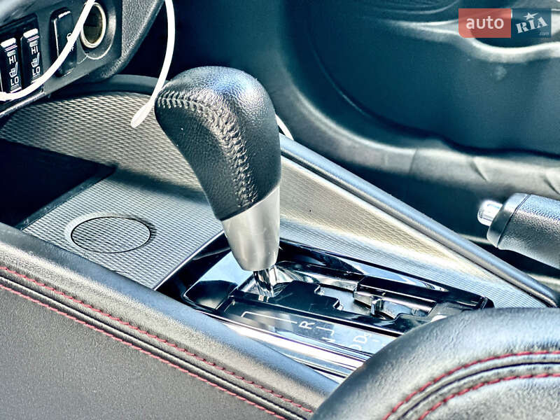 Внедорожник / Кроссовер Mitsubishi Outlander Sport 2018 в Каменец-Подольском