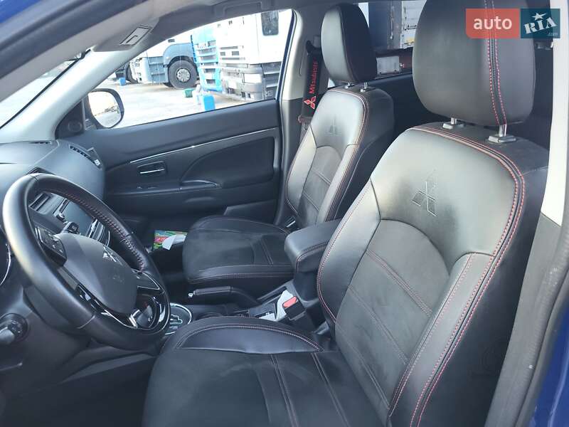 Внедорожник / Кроссовер Mitsubishi Outlander Sport 2017 в Кременчуге