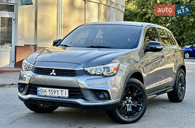 Внедорожник / Кроссовер Mitsubishi Outlander Sport 2018 в Одессе