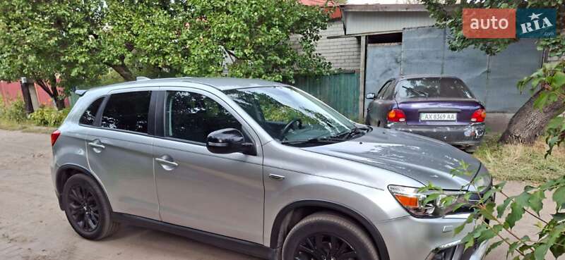 Внедорожник / Кроссовер Mitsubishi Outlander Sport 2018 в Черкассах фото 11 Внедорожник / Кроссовер Mitsubishi Outlander Sport 2018 в Черкассах