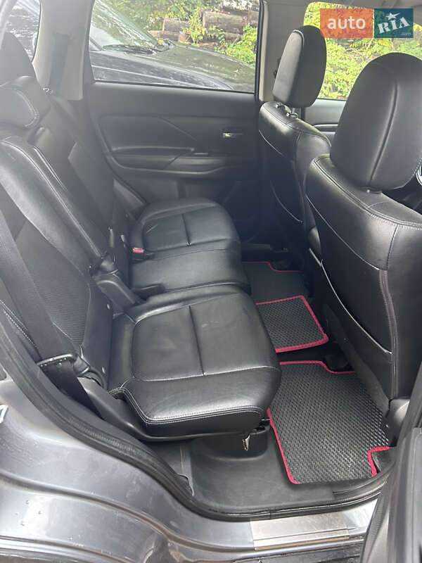Внедорожник / Кроссовер Mitsubishi Outlander Sport 2016 в Киеве фото 8 Внедорожник / Кроссовер Mitsubishi Outlander Sport 2016 в Киеве
