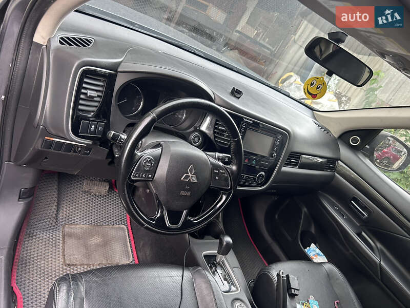 Внедорожник / Кроссовер Mitsubishi Outlander Sport 2016 в Киеве фото 7 Внедорожник / Кроссовер Mitsubishi Outlander Sport 2016 в Киеве