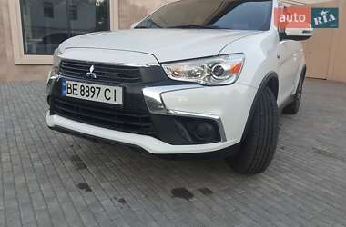 Позашляховик / Кросовер Mitsubishi Outlander Sport 2016 в Миколаєві