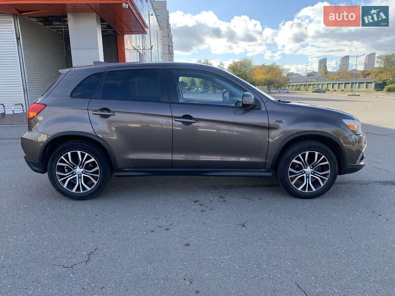 Позашляховик / Кросовер Mitsubishi Outlander Sport 2018 в Харкові фото 5 Позашляховик / Кросовер Mitsubishi Outlander Sport 2018 в Харкові