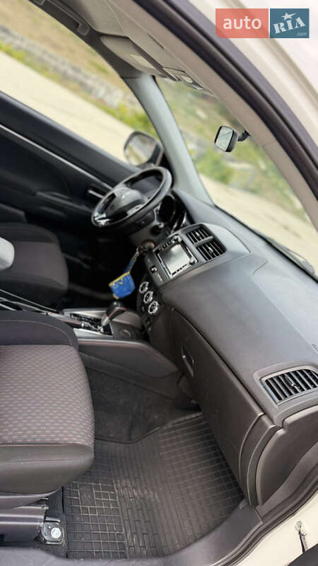 Позашляховик / Кросовер Mitsubishi Outlander Sport 2018 в Дніпрі