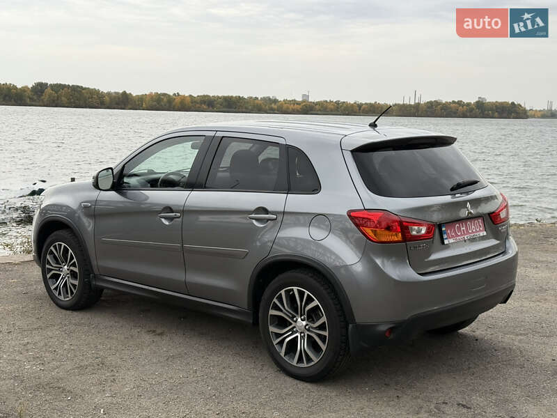 Позашляховик / Кросовер Mitsubishi Outlander Sport 2016 в Дніпрі фото 7 Позашляховик / Кросовер Mitsubishi Outlander Sport 2016 в Дніпрі