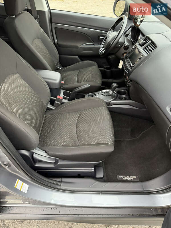 Позашляховик / Кросовер Mitsubishi Outlander Sport 2016 в Дніпрі фото 16 Позашляховик / Кросовер Mitsubishi Outlander Sport 2016 в Дніпрі