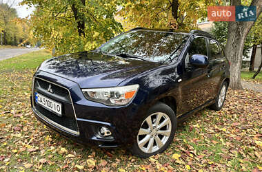 Позашляховик / Кросовер Mitsubishi Outlander Sport 2012 в Черкасах