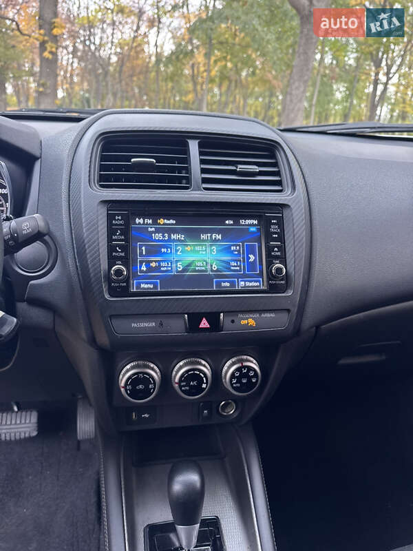 Позашляховик / Кросовер Mitsubishi Outlander Sport 2019 в Кропивницькому