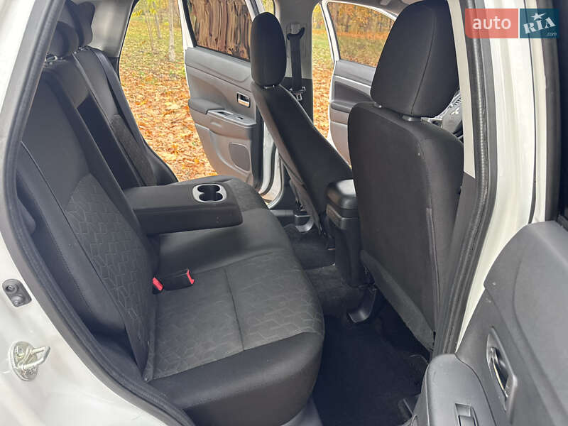 Позашляховик / Кросовер Mitsubishi Outlander Sport 2019 в Кропивницькому