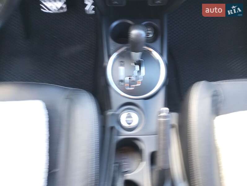 Внедорожник / Кроссовер Mitsubishi Outlander Sport 2016 в Бурштыне