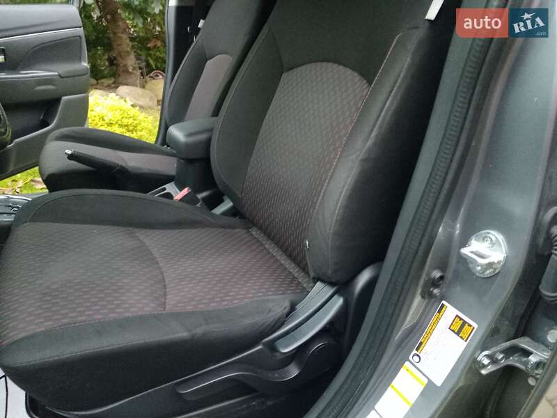 Внедорожник / Кроссовер Mitsubishi Outlander Sport 2016 в Львове фото 6 Внедорожник / Кроссовер Mitsubishi Outlander Sport 2016 в Львове