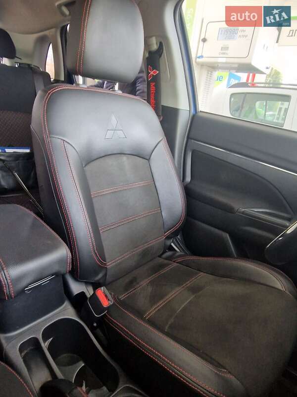 Внедорожник / Кроссовер Mitsubishi Outlander Sport 2017 в Кременчуге