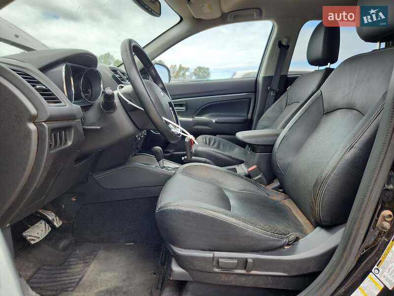 Внедорожник / Кроссовер Mitsubishi Outlander Sport 2018 в Тернополе