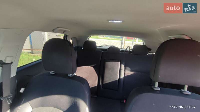 Внедорожник / Кроссовер Mitsubishi Outlander Sport 2013 в Чорткове