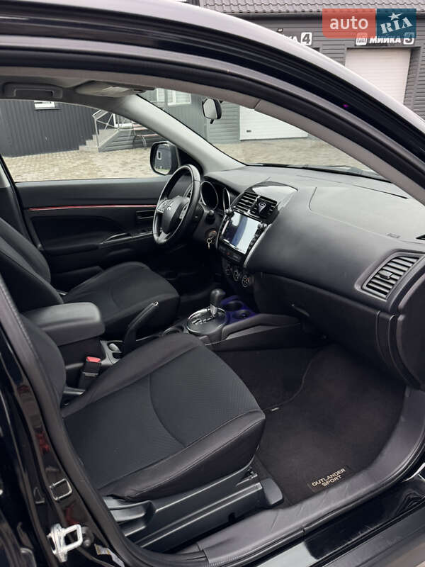 Внедорожник / Кроссовер Mitsubishi Outlander Sport 2015 в Киеве фото 15 Внедорожник / Кроссовер Mitsubishi Outlander Sport 2015 в Киеве