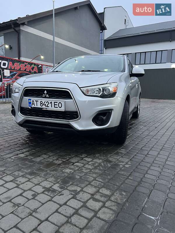 Внедорожник / Кроссовер Mitsubishi Outlander Sport 2014 в Ивано-Франковске