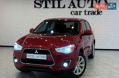 Внедорожник / Кроссовер Mitsubishi Outlander Sport 2014 в Одессе