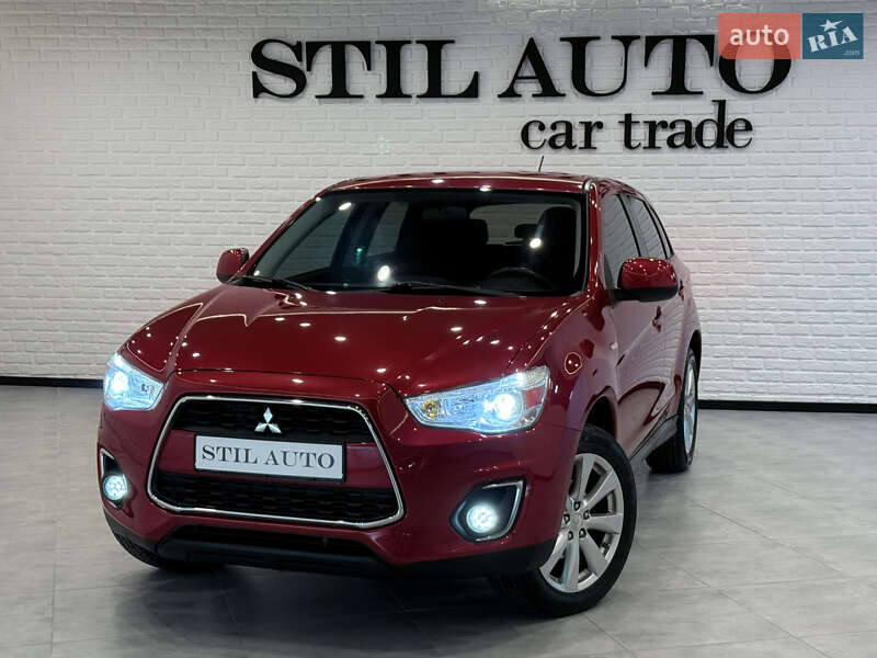 Внедорожник / Кроссовер Mitsubishi Outlander Sport 2014 в Одессе