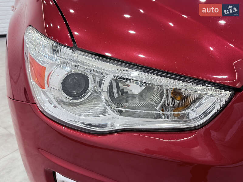 Внедорожник / Кроссовер Mitsubishi Outlander Sport 2014 в Одессе