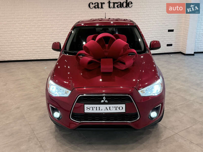 Внедорожник / Кроссовер Mitsubishi Outlander Sport 2014 в Одессе