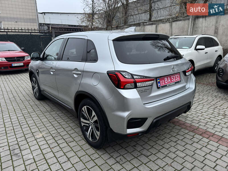 Внедорожник / Кроссовер Mitsubishi Outlander Sport 2023 в Запорожье