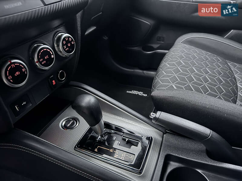 Внедорожник / Кроссовер Mitsubishi Outlander Sport 2023 в Запорожье