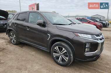 Mitsubishi Outlander Sport 2023