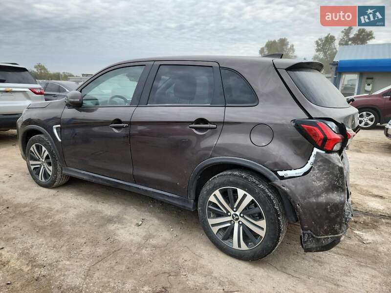 Внедорожник / Кроссовер Mitsubishi Outlander Sport 2023 в Киеве фото 4 Внедорожник / Кроссовер Mitsubishi Outlander Sport 2023 в Киеве