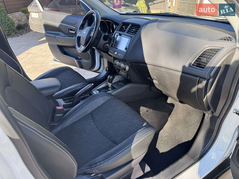 Позашляховик / Кросовер Mitsubishi Outlander Sport 2019 в Кропивницькому