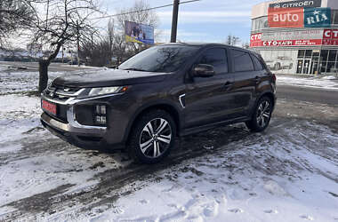 Внедорожник / Кроссовер Mitsubishi Outlander Sport 2019 в Черкассах