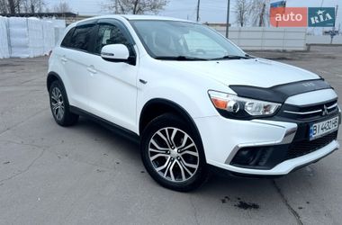 Позашляховик / Кросовер Mitsubishi Outlander Sport 2018 в Кременчуці