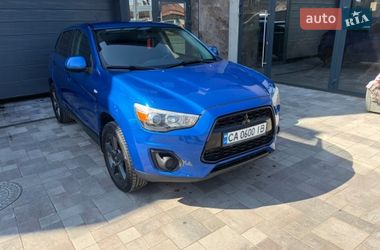 Позашляховик / Кросовер Mitsubishi Outlander Sport 2015 в Черкасах
