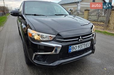 Внедорожник / Кроссовер Mitsubishi Outlander Sport 2018 в Тернополе